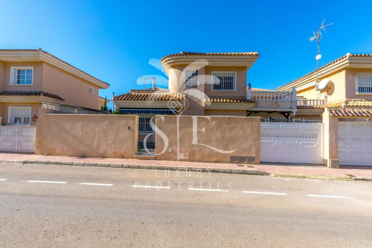 Dom Sprzedaż Los Balcones Torrevieja 33