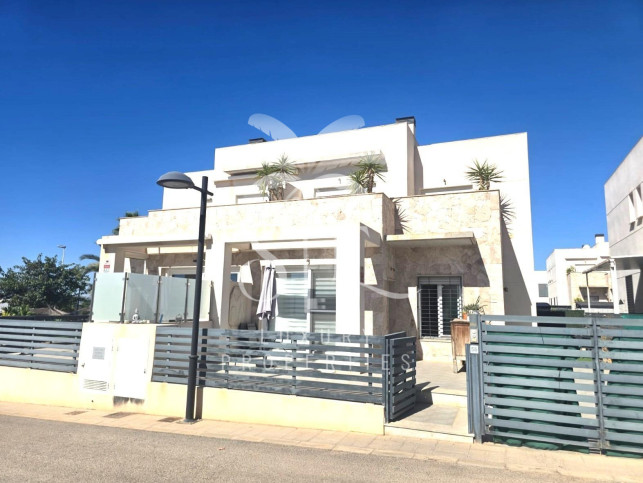 Dom Sprzedaż Torrevieja 36